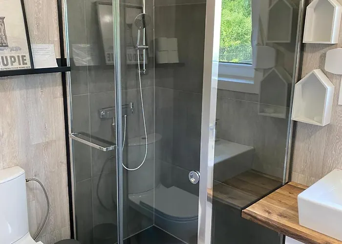 Carpinus Ii Nad Jeziorem